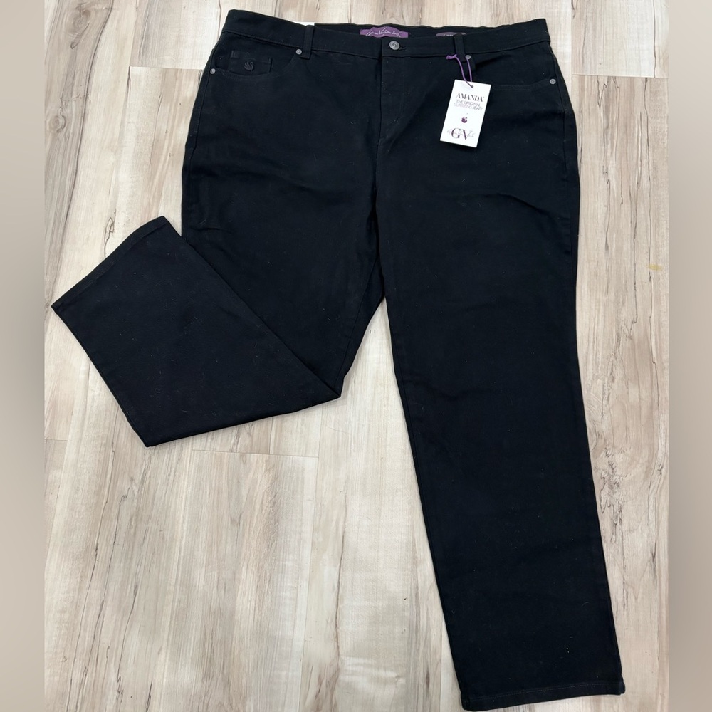 Gloria Vanderbilt SLIMMING Amanda Jeans New with tags!